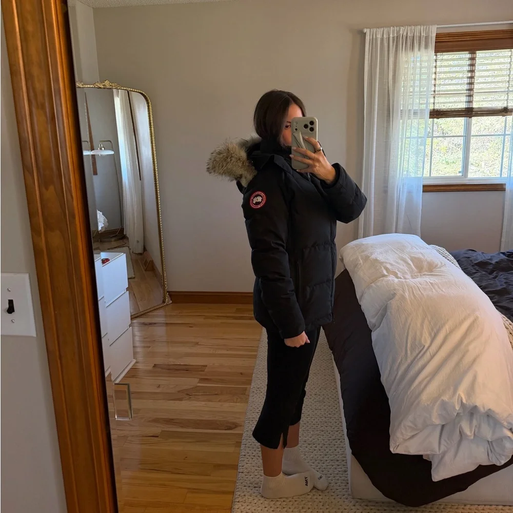 Canada Goose Black Women's Chelsea Parka with Fur-Trim Hood - Picture 2 of 6